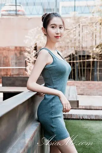 Alisa, 21